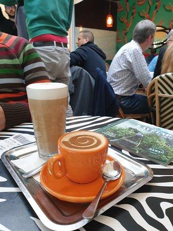 Cafe Frei Corvin Plaza